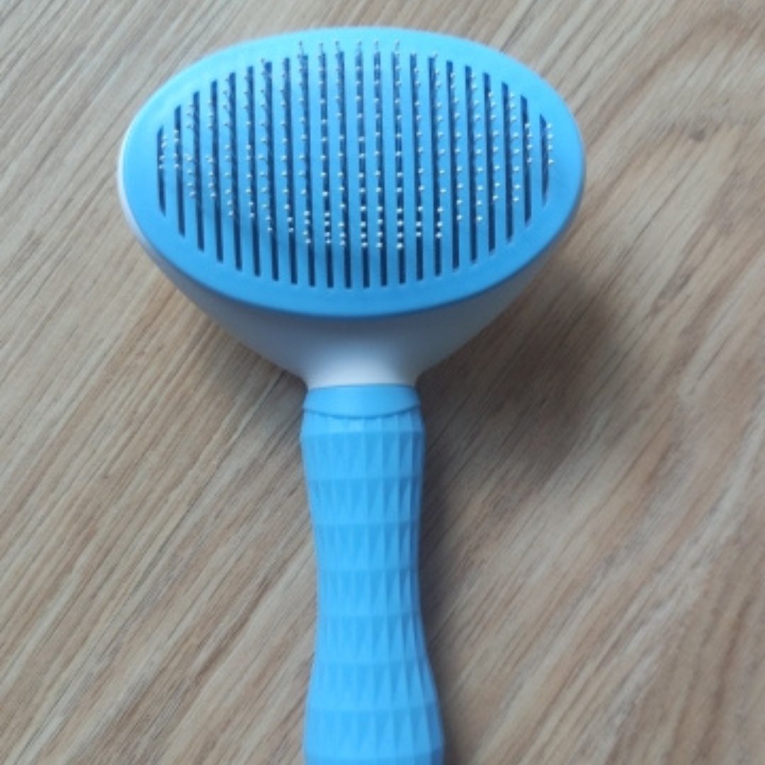 Brosse pour chat autonettoyante - Satisfaction Félin